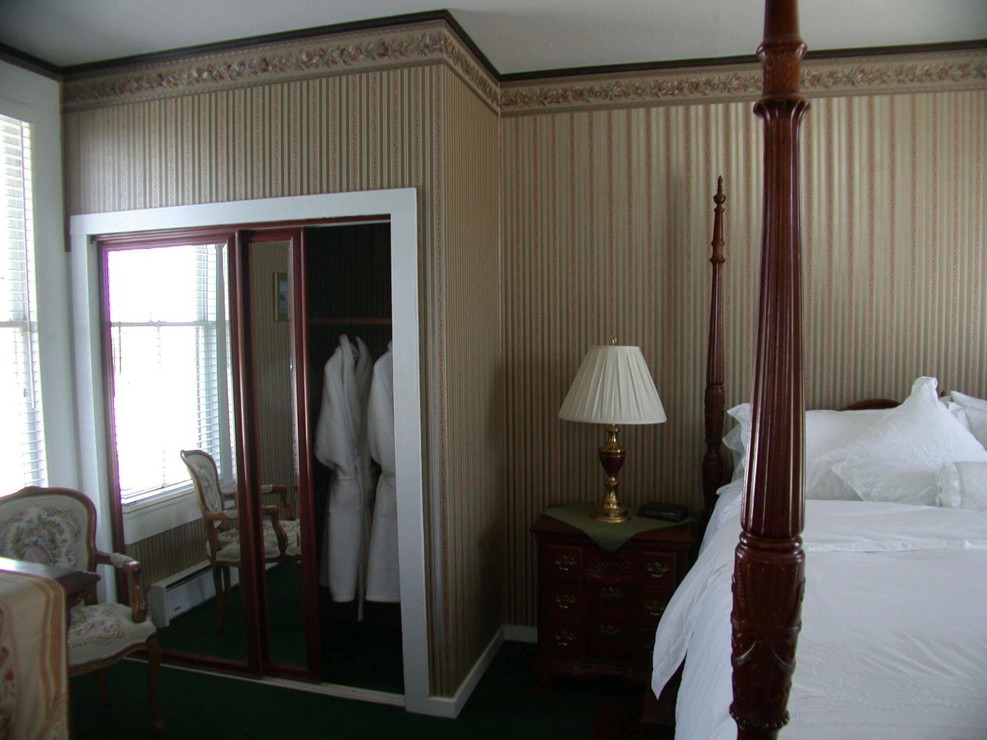 Nicholson House Inn & Spa Mendocino Exterior photo