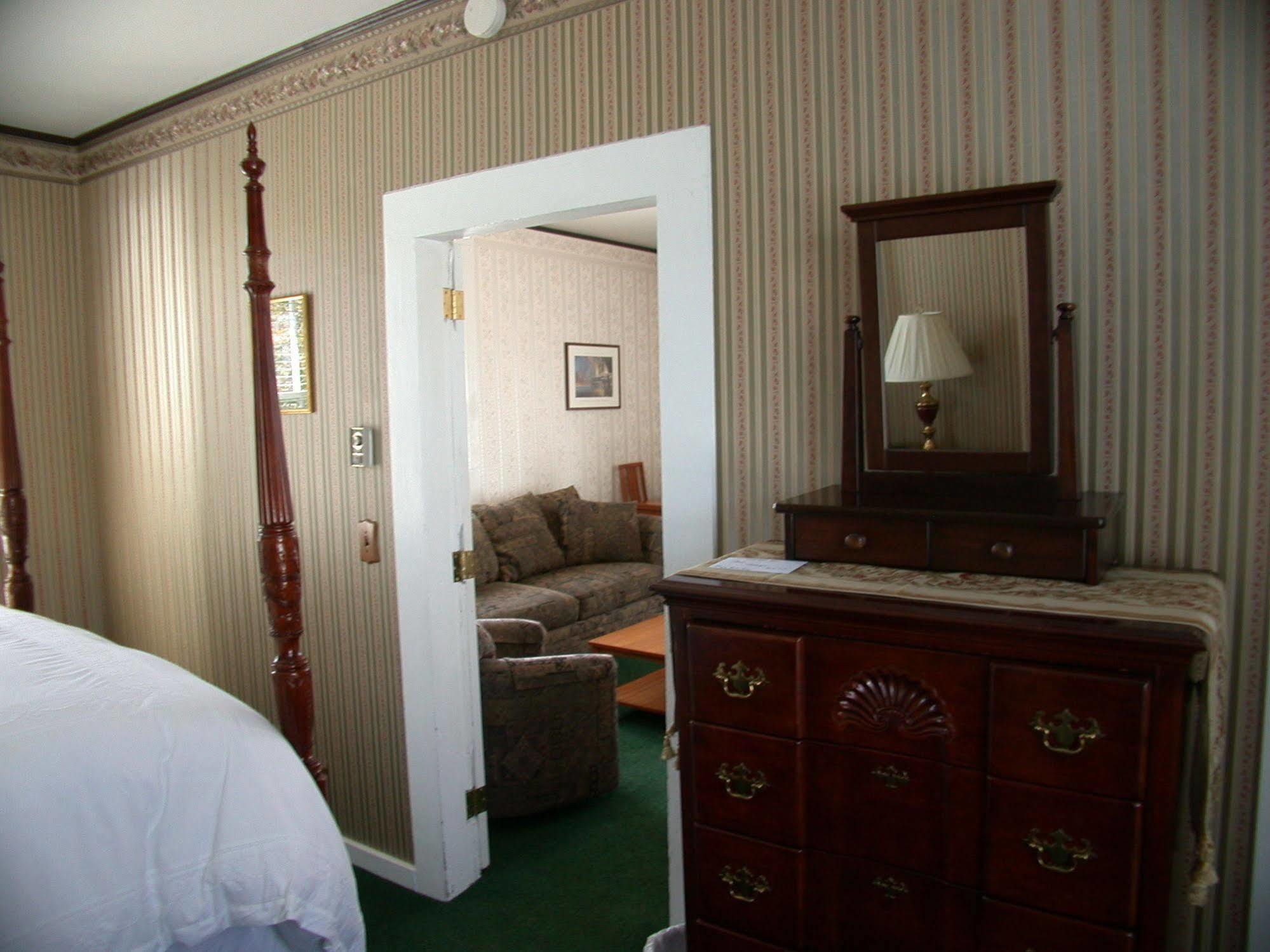 Nicholson House Inn & Spa Mendocino Exterior photo